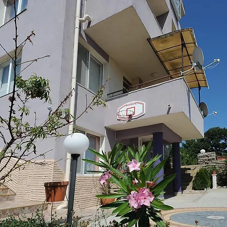 Violetta Apartament *